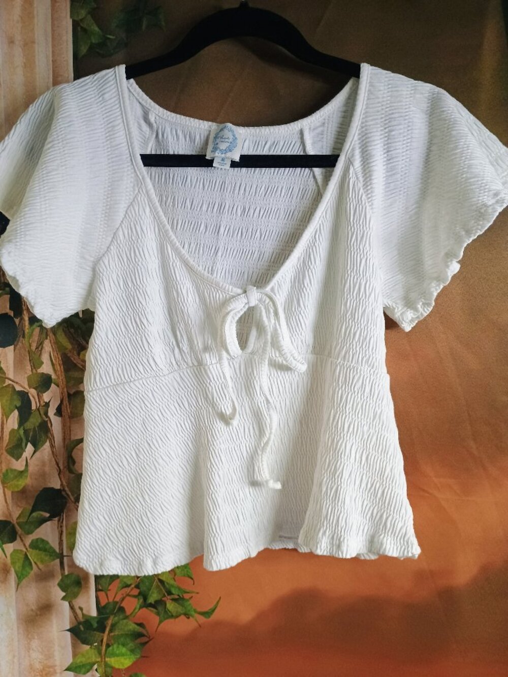 EUC Blue Rain Sz M White Smocked Flutter Sleeve Boho Milkmaid Tie Front Blouse